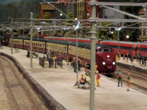 TEE-tog på Solberg stasjon