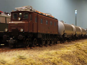 Et gammelt sveitsisk ellok på Solberg Skifte